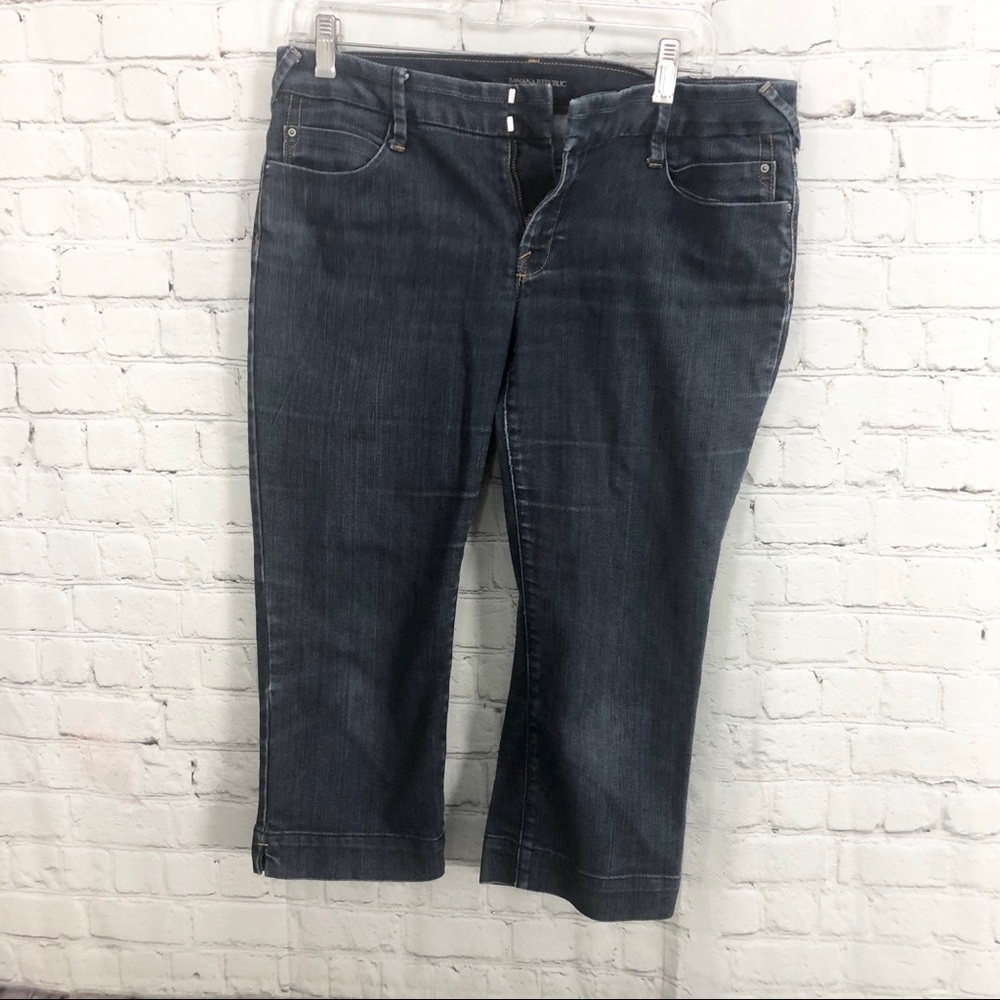 Banana Republic Blue Denim Capri Jeans size: 10